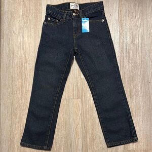 NWT CHILDREN’S PLACE  Blue Boy’s  Jeans - Straight leg SIZE 5